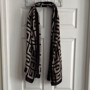 Black and Tan Geometric Scarf